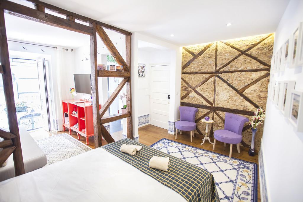 Typical Bairro Alto Apartment Лиссабон Экстерьер фото